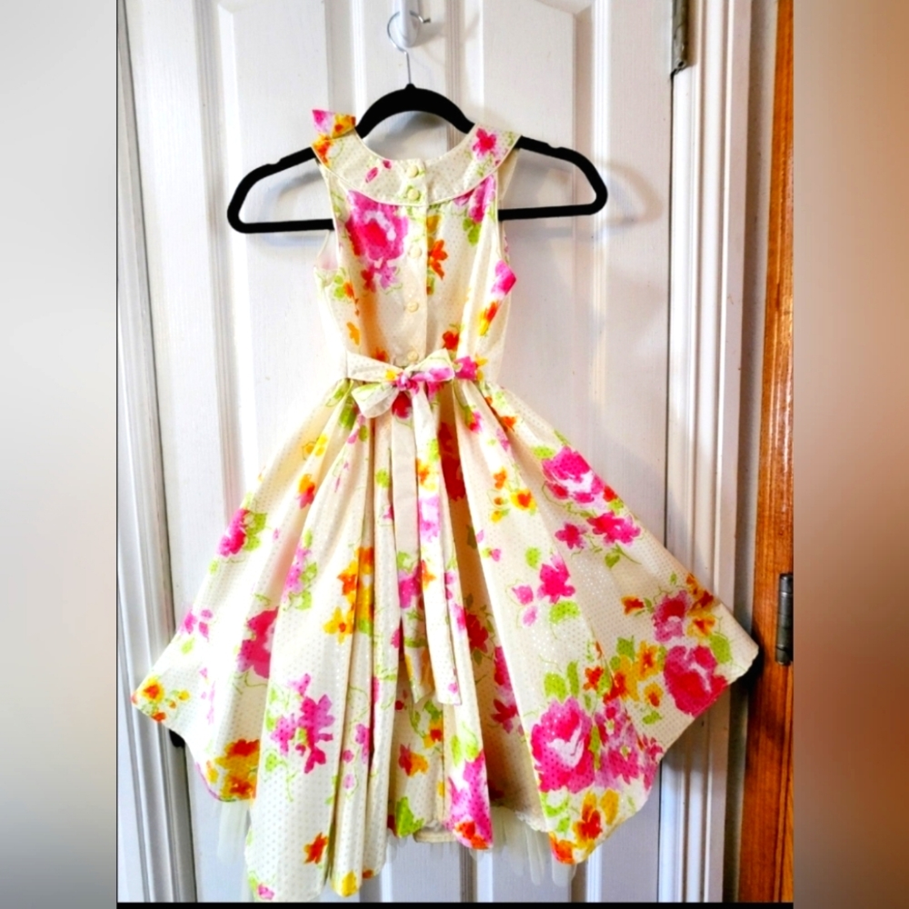 Little Girl's Spring/Summer Semi Formal - Picture 2 of 6